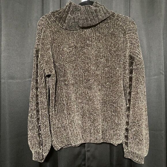 Hippie Rose Olive turtleneck sweater - Picture 4 of 4